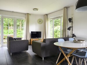 Dining - Bungalowpark It Wiid by Interhome (Eernewoude)