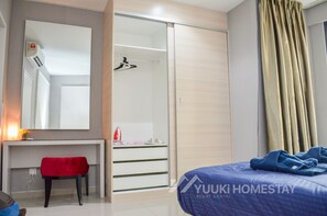 1 habitación, tabla de planchar con plancha y wifi 