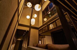 Private Vacation Home | 3 bedrooms, desk, iron/ironing board, free WiFi - Zen (Kyoto)