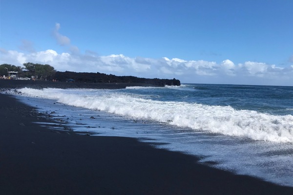 Playa en los alrededores, camastros y toallas de playa