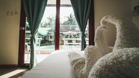 Comfort Double Room | 1 bedroom, laptop workspace, bed sheets