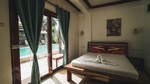 Comfort Double Room | Laptop workspace, bed sheets - Ocean 202 Home Stay (General Luna)