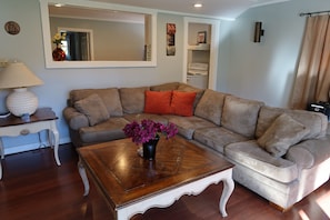 Smart TV - Entire rental unit in Bethlehem, NH (Bethlehem)
