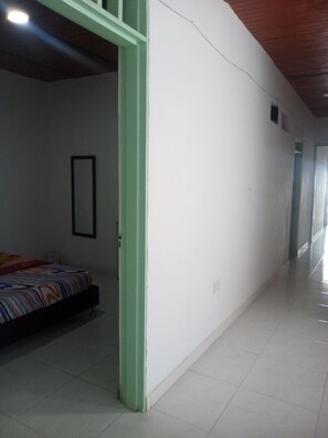 Basic Room, 1 Double Bed | Free WiFi, bed sheets - Casa Love (Guadalajara de Buga)