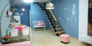 Duplex (Blue Ciel) | Living area | Flat-screen TV