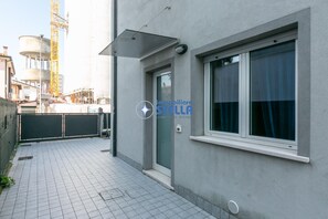 Exterior detail - Milan's Apartment n.3 (Jesolo)