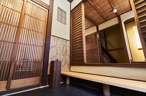 Interior entrance - Kioto (Kyoto)