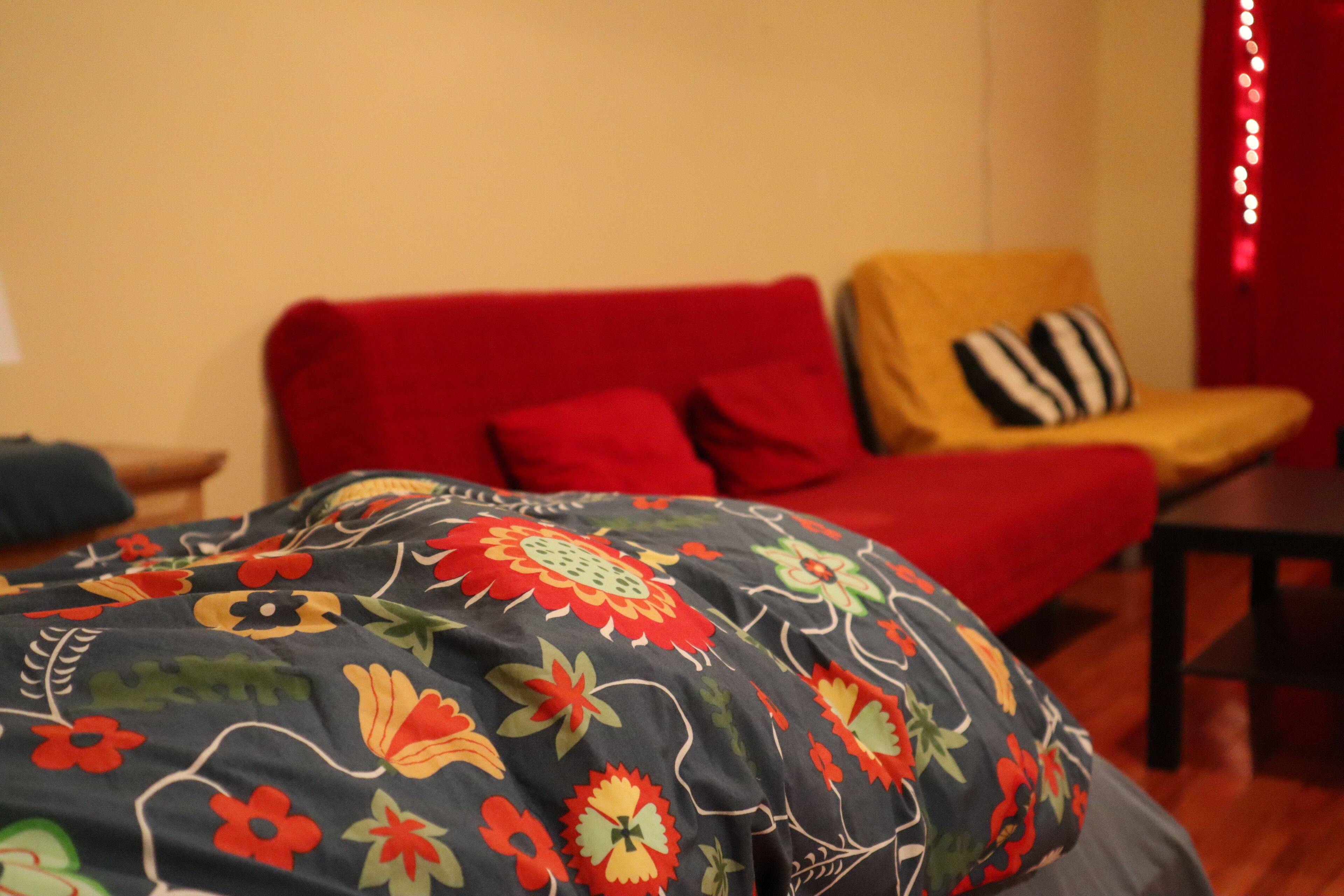 MASSIVE 2 BR 2 BATH 15 MIN TO MIDTOWN IN VIBRANT NEIGHBORHOOD