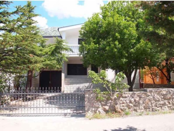 Exterior - Holiday apartment with air conditioning (Ribarica)