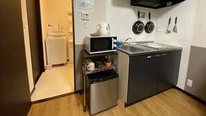 Nhà dành cho gia đình (Private Vacation Home) | Bếp riêng | Tủ lạnh, lò vi sóng, bếp nấu, ấm điện 
