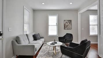 TV, Netflix, streaming services