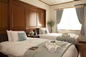 Villa | 9 dormitorios, escritorio, cortinas opacas