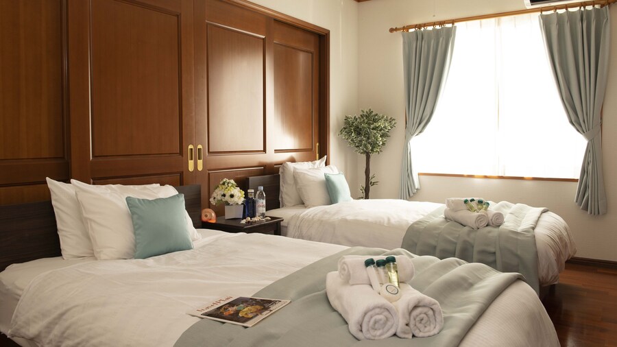 Miyakojima White House