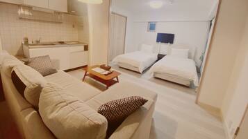 ์ํผ๋ฆฌ์ด ํธ์๋ฃธ, ์ฃผ๋ฐฉ, ์๋ด ์ ๋ง (Aparthotel 402) | 1 ๊ฐ์ ์นจ์ค, ์ฑ
์, ๋
ธํธ๋ถ ์์
๊ณต๊ฐ, ์๋ง ์ปคํผ