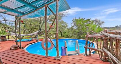 Charmantes Cottage mit 2 Schlafzimmern, privatem Pool und Whirlpool im Herzen des Texas Hill Country!
