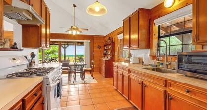 3 bedroom pet friendly log cabin with private hot tub!