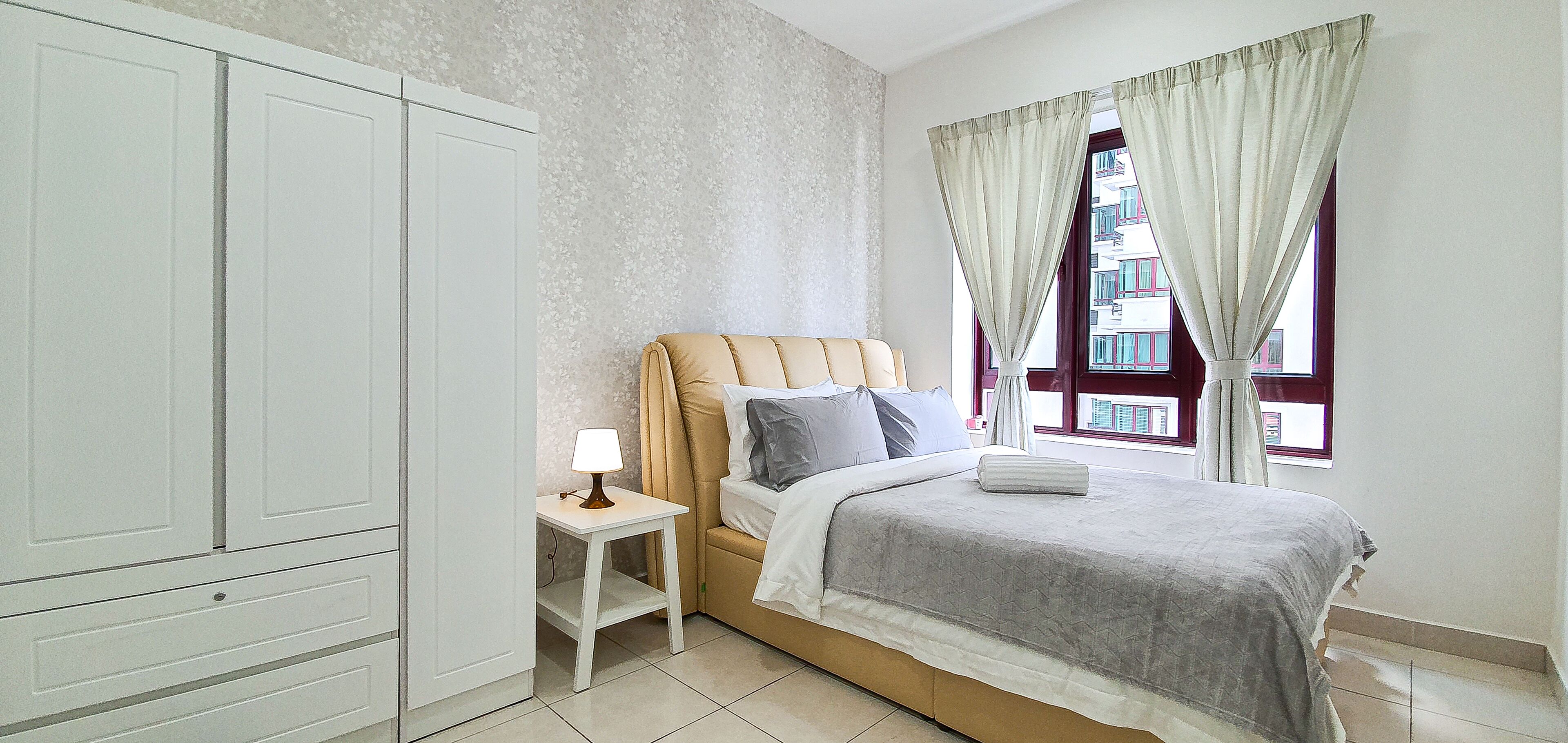 3 bedrooms, individually decorated, individually furnished