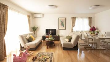 Villa, 2 Bedrooms | Living area | Flat-screen TV