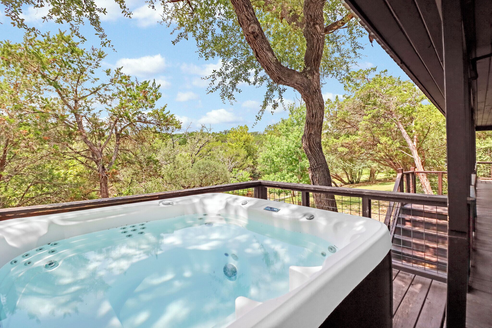 Outdoor spa tub