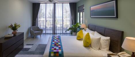 6 bedrooms, in-room safe, iron/ironing board, WiFi