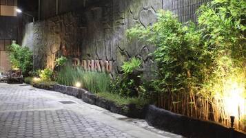 Enceinte de lâhĂ©bergement