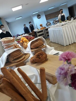 Frokostbuffé er inkludert hver dag