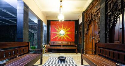 Super OYO 2285 Art Guest House Syariah