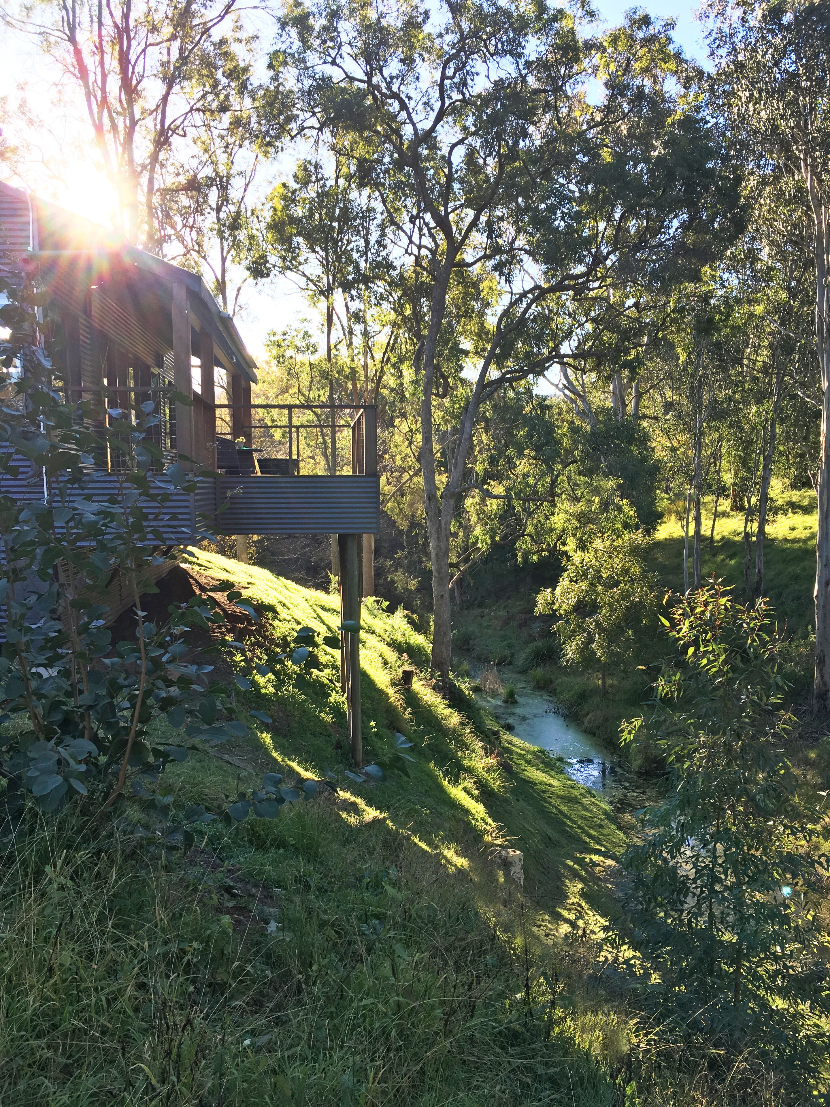 The Edge Villa - Private luxury 1 bedroom open plan spa villa with fireplace. — image 15