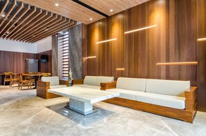 ロビー応接スペース