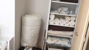 Semi-Double Room, 604 | Desk, free WiFi