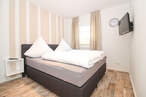 2 Schlafzimmer, Bügeleisen/Bügelbrett, kostenloses WLAN