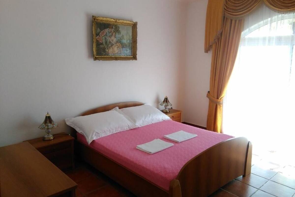Apartamento, 2 habitaciones | Wifi gratis y ropa de cama