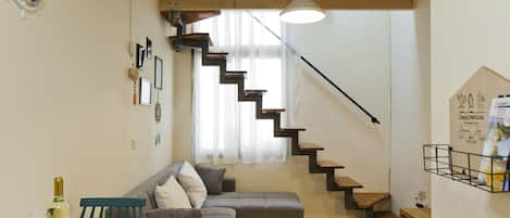 Basic Apartment | Living area | TV, Netflix, streaming services