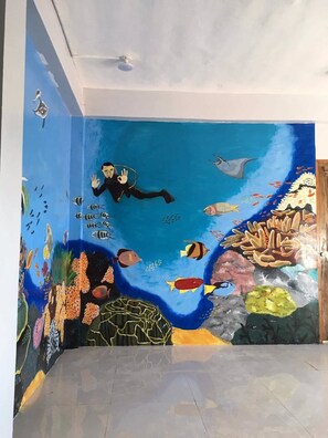 المنشأة من الداخل