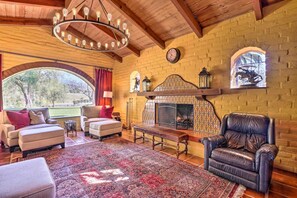 TV, fireplace, video games, DVD player