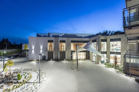 Exterior. ApartHotel Termy Uniejow