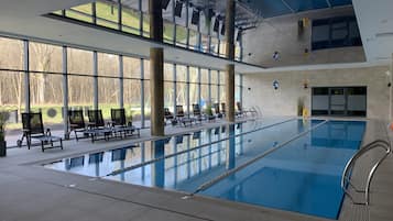 Una piscina techada