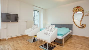 Estudio (Manoir) | Camas Select Comfort, cortinas blackout y tabla de planchar con plancha