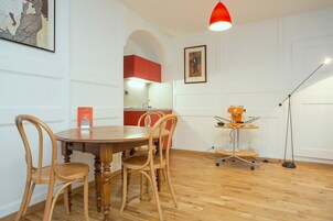 Studio (Manoir) | In-room dining