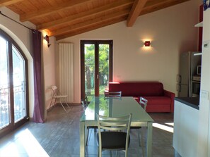 House, 1 Bedroom | Living area