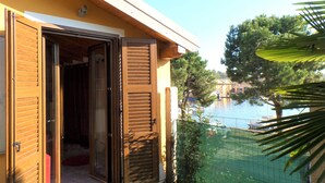 Unclassified image, 2 of 30, button - Casa Miralago (Lesa)