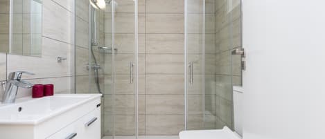 Family Townhome, 2 Bedrooms, Non Smoking, Resort View | Bathroom