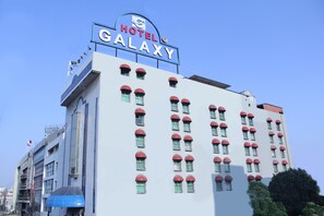 Front of property - Hotel Galaxy (Karachi)