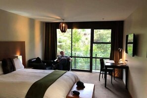 1 bedroom, individually furnished, laptop workspace, soundproofing