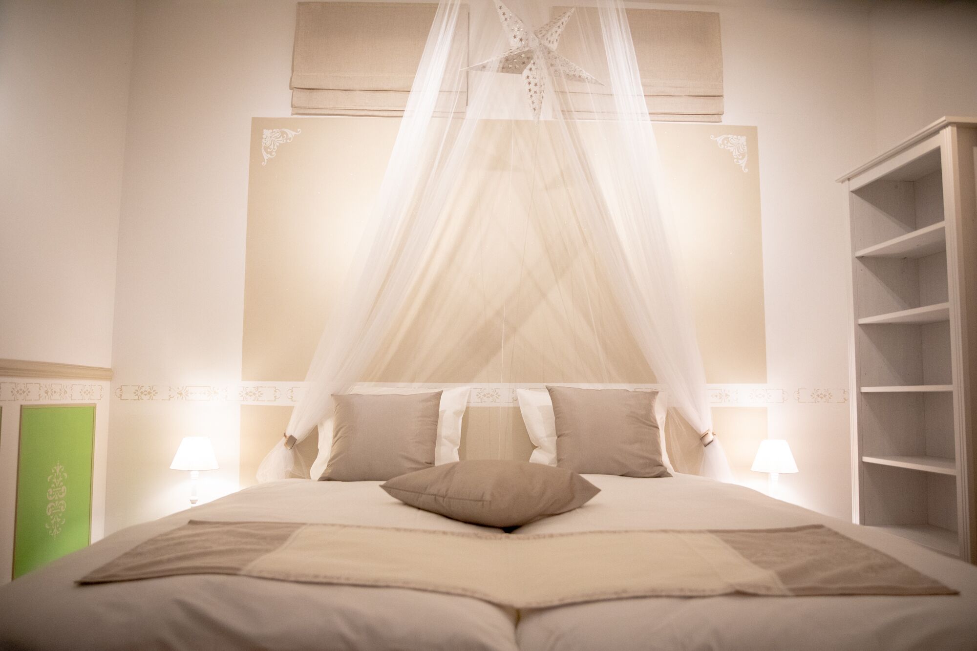 Grand House | 10 bedrooms, premium bedding, Select Comfort beds, desk