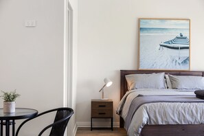 1 habitación, tabla de planchar con plancha, wifi y ropa de cama 