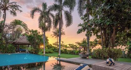 Villa Segara Murti - Style classique avec personnel de villa privé!
