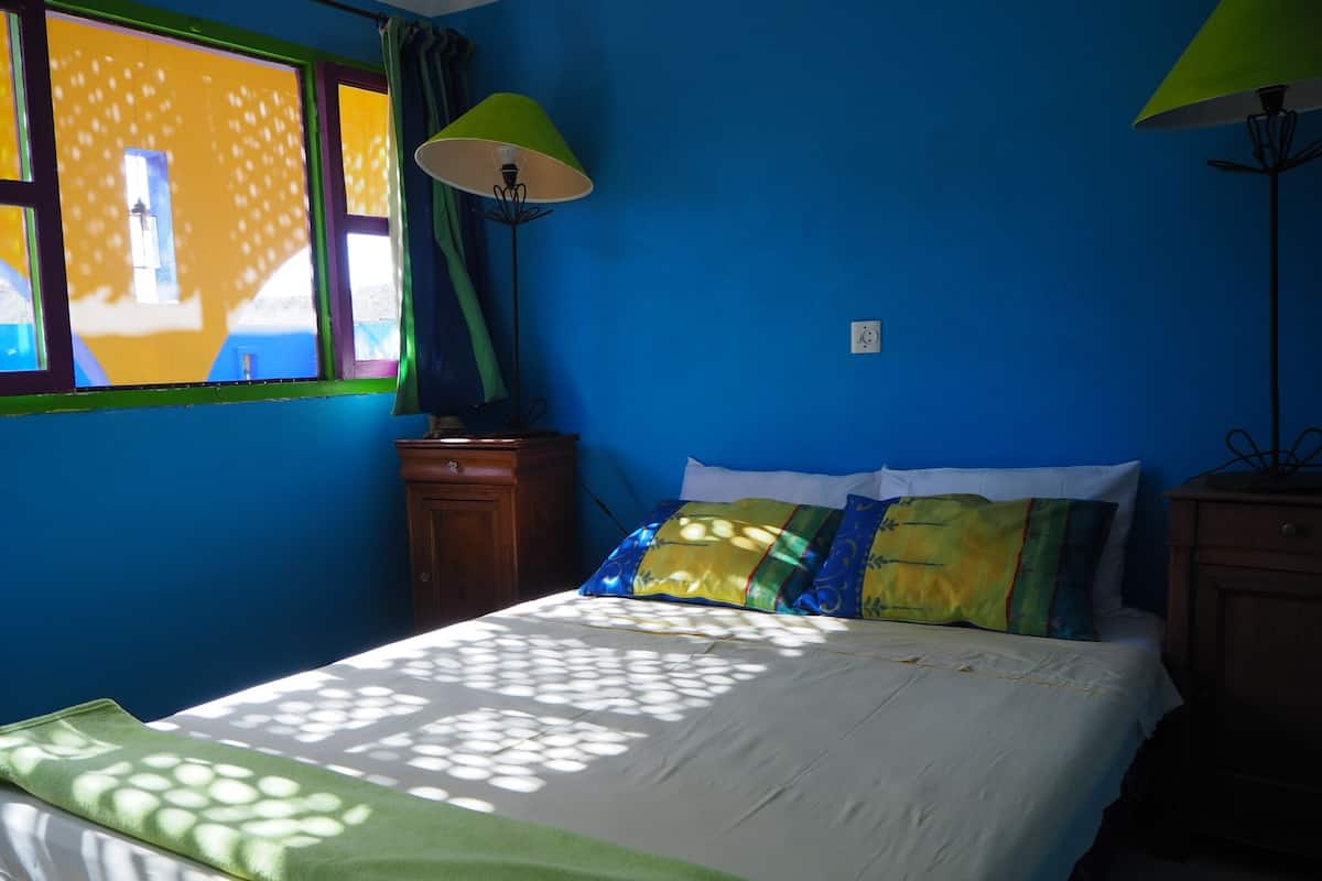 Double Room | Soundproofing, WiFi (free), bed sheets