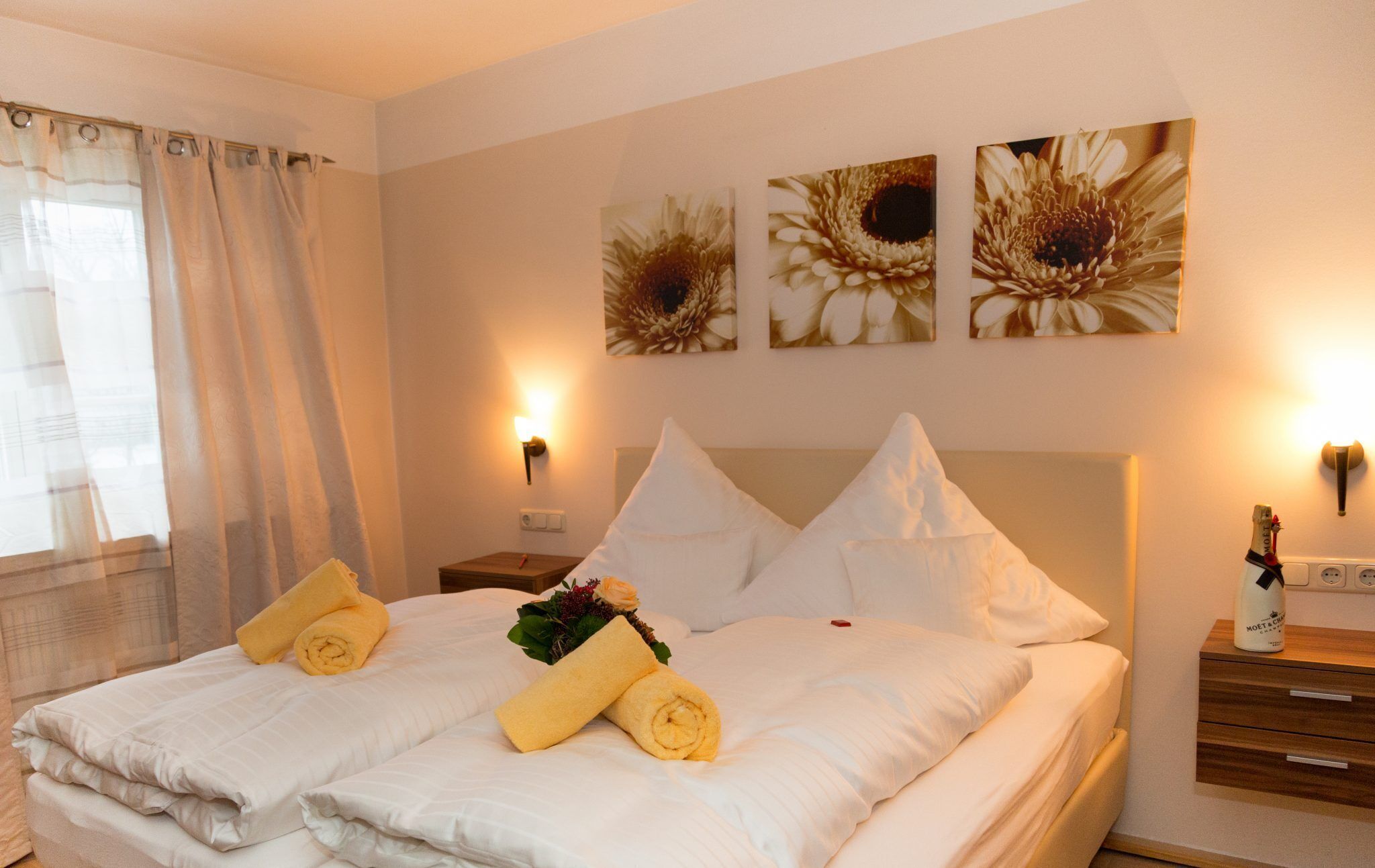 junior suite | 1 bedroom, individually decorated, free wifi, bed sheets