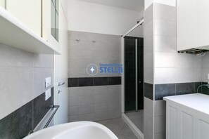Dusche, Bidet